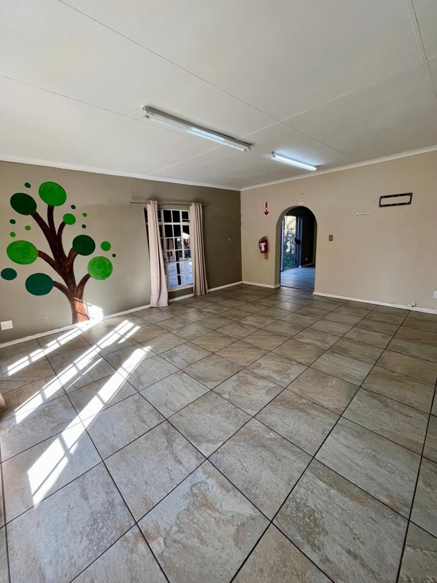 4 Bedroom Property for Sale in Flamwood North West